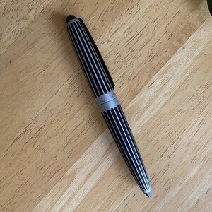 Diplomat Aero Stripes Black Fountain Pen Fine Nib